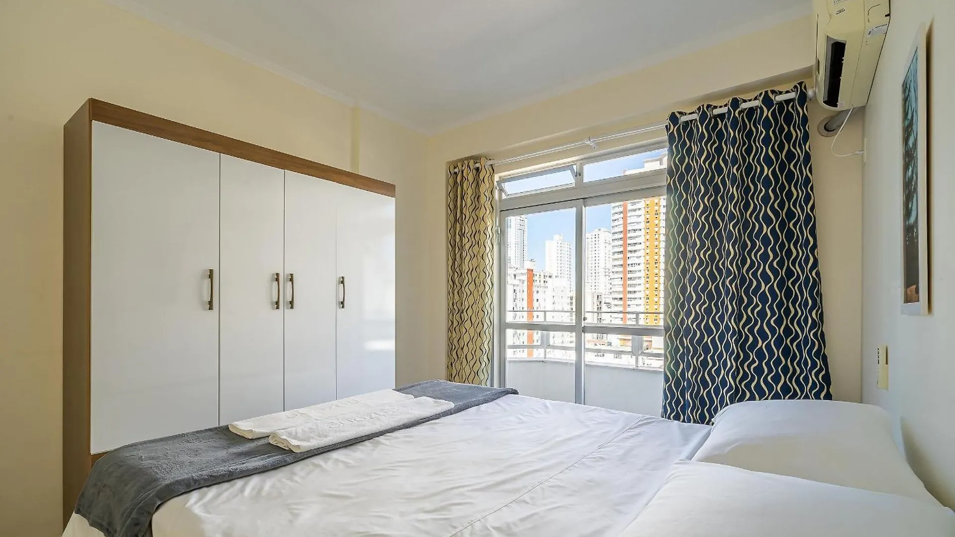 Ap Prox Da Praia No Centro De Balneario Sdc601 Balneário Camboriú